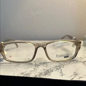 Traditions Grey Eyeglasses in Transparent Tan For Man Size 53-16-145